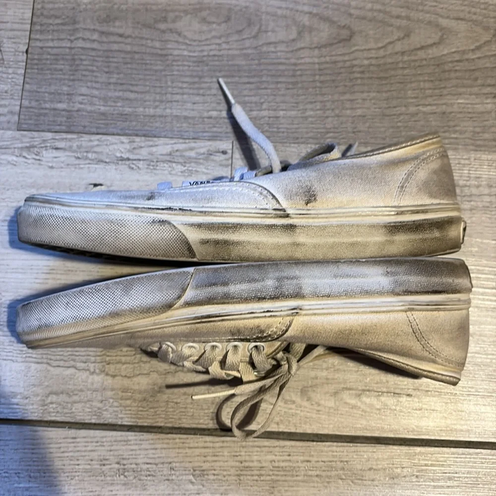 Vans White Canvas Sneakers Classic Low-Top Design Women’s 8 / men’s 6.5 - Picture 10 of 11